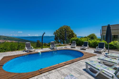 Villa Welcome Home, a spacious and modern villa with a sea view
