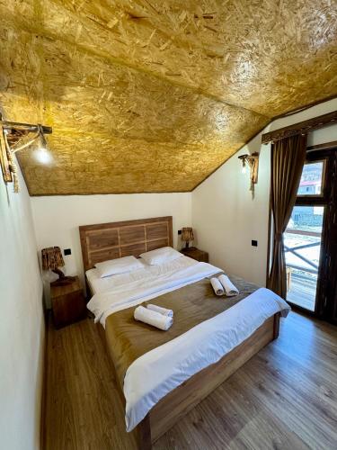 Llit o llits en una habitació de Chalet in Ijevan
