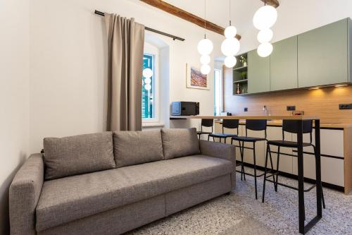 LAVIE LOFT Brand New Two-Level Duplex, 2 bathrooms