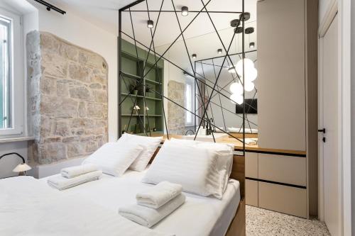 LAVIE LOFT Brand New Two-Level Duplex, 2 bathrooms