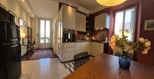 Nonna Nilla, a large and cozy flat in Porta Venezia