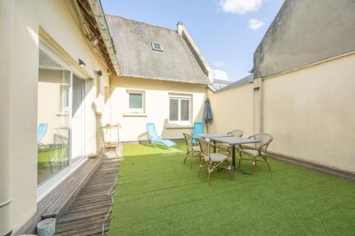 Bassin appartement avec patio