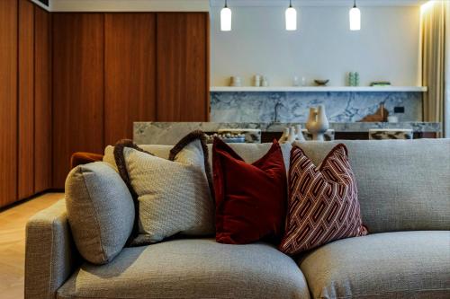 Avenida do Brasil , Lisbon residence