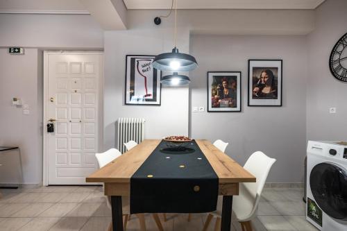 Family 2BRM Flat in Patissia-Acropolis View by ΜΡS