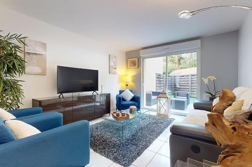 Cozy Family House Double Terrace & Parking