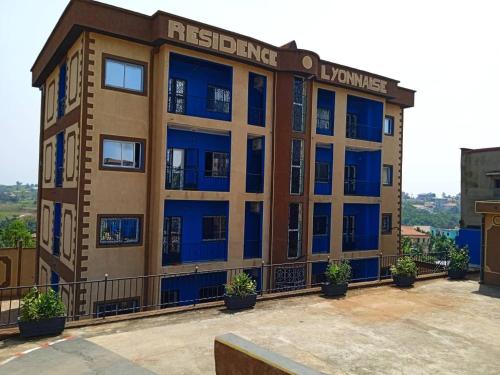 LYONNAISE Odza Yaounde
