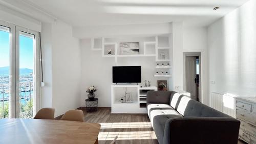 EDIFICI ROSA- Ático primera línea