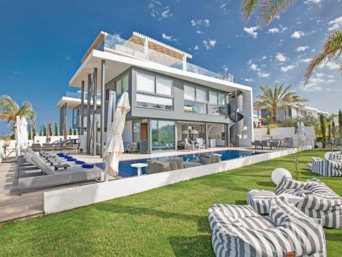 Holiday Home Haus in Paralimni mit großem Patio by Interhome