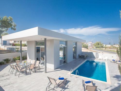 Holiday Home Protaras - schönes Ferienhaus für 10 Personen by Interhome