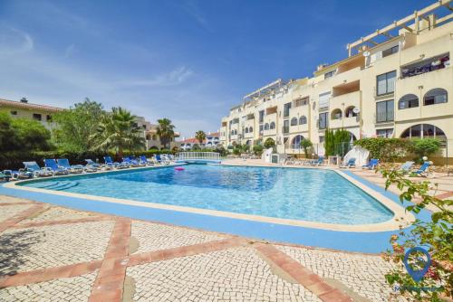 Vitoria 1 by MTPhomes