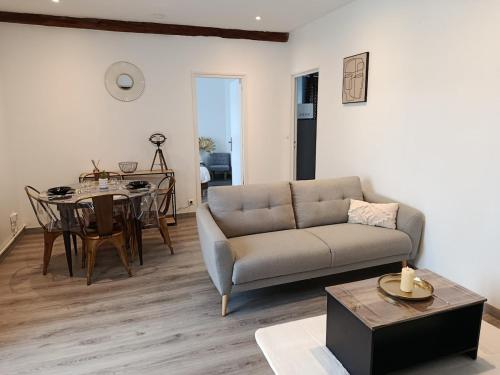 Le Trèfle Doré T2, wifi, private parking space