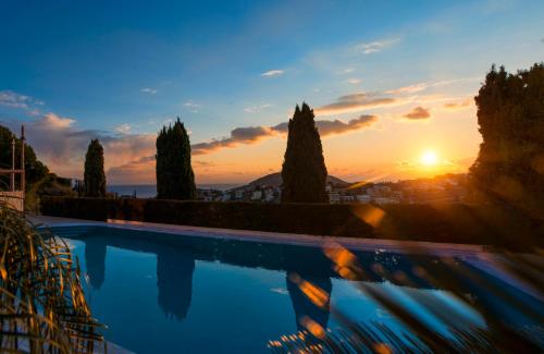 Luxurious Family friendly Villa Anavyssos