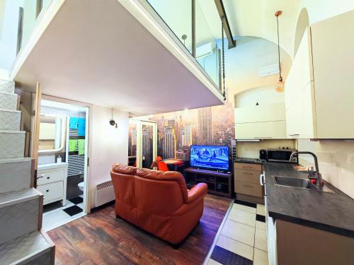 Downtown studio next to the Basilica