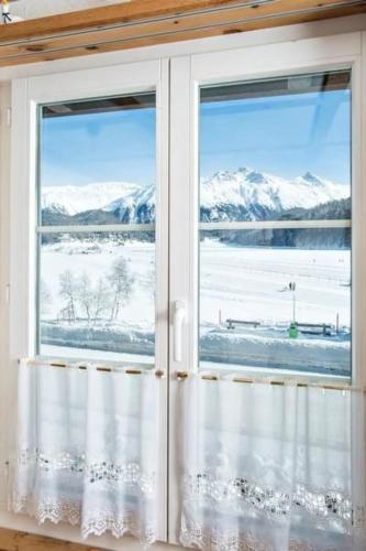 Apartment Chalet Haus am See by Interhome
