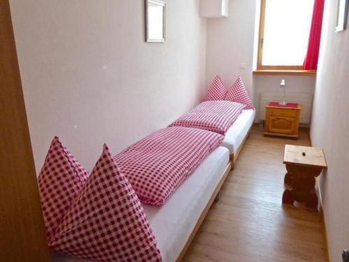 Apartment Chesa Thom - ÖV inklusive by Interhome