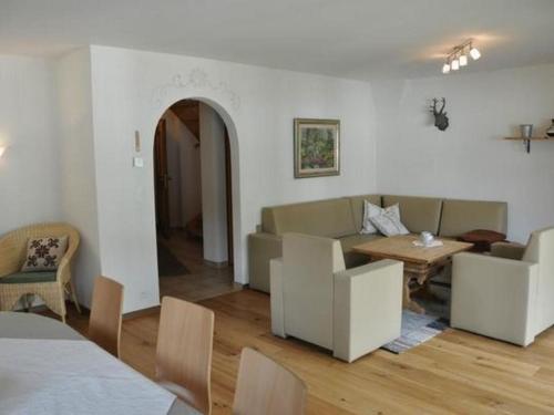 Apartment Chesa Semnadur H8 by Interhome