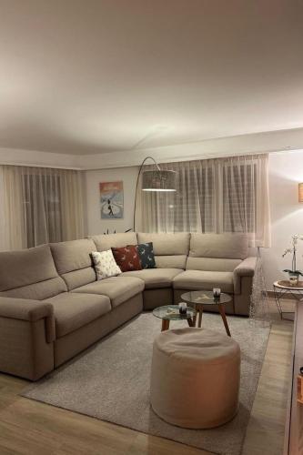 Apartment Chesa Sur Val by Interhome