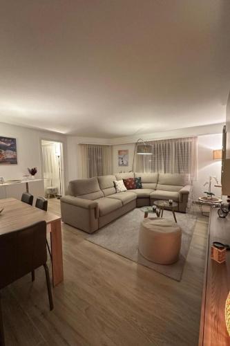 Apartment Chesa Sur Val by Interhome