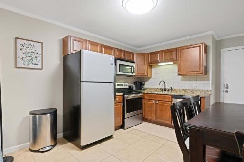 Sands Village A3D - Coligny Square Location photo 11