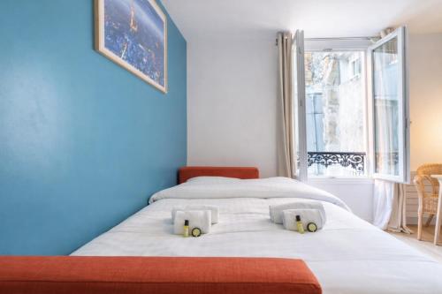 Parisian Charm Studio - Ideal Stay for 3 Guests