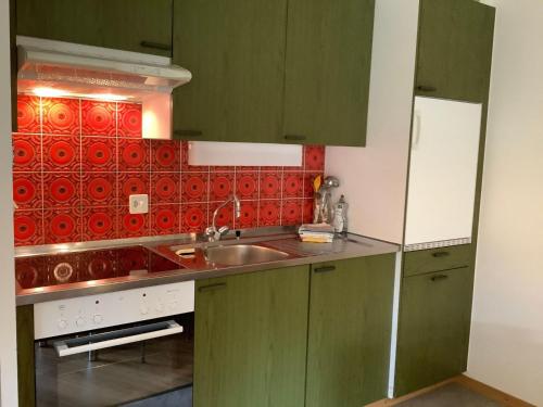 Apartment Chesa Azalea 2 by Interhome