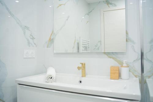 Prestigious 2p - 10 min near beaches - Air conditioning - Garage