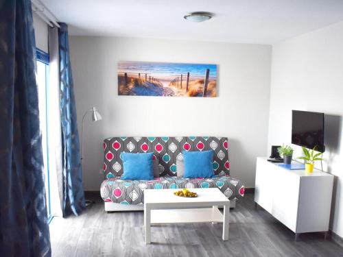 Apartment AGUAZUL 216 by Interhome