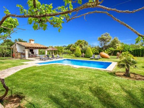 Holiday Home Ferienvilla Roig by Interhome