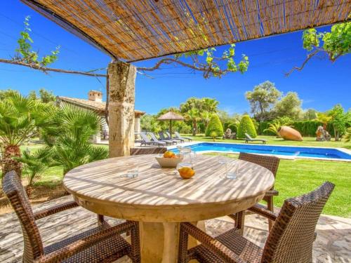 Holiday Home Ferienvilla Roig by Interhome