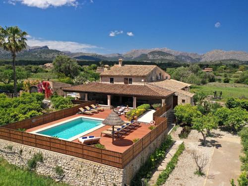 Holiday Home Große Villa auf dem Lande in der Nähe von Pollensa- by Interhome
