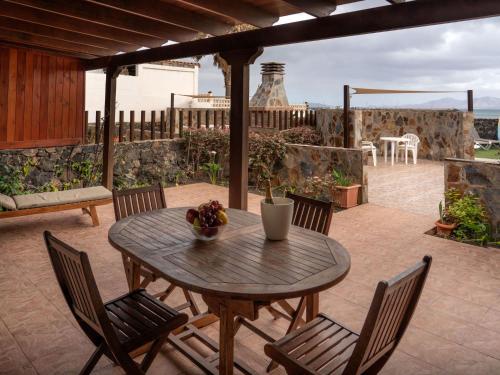 Holiday Home Villa Abora 2 - Corralejo by Interhome