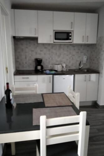 Apartment AGUAZUL 202 by Interhome
