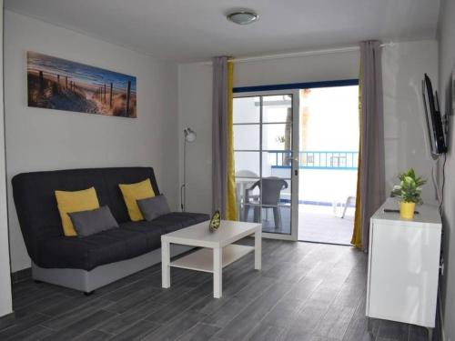 Apartment AGUAZUL 202 by Interhome