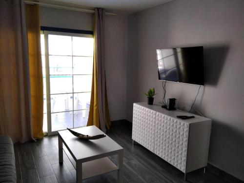 Apartment AGUAZUL 202 by Interhome