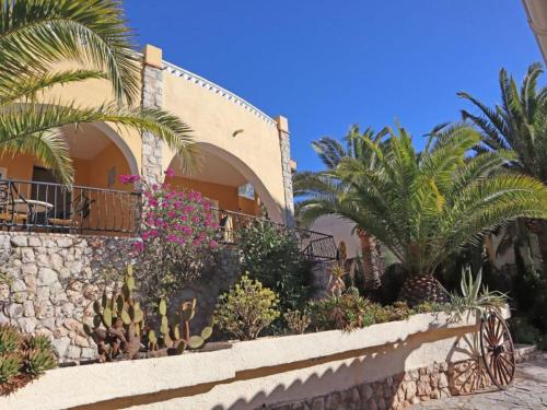 Holiday Home Casa Geminis 1 mit Garten und Meerblick by Interhome
