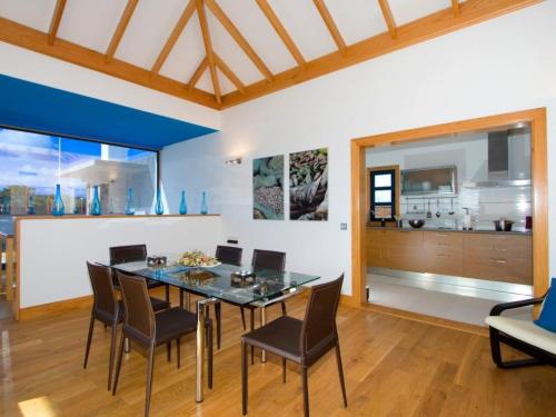 Holiday Home Mamma Mia Playa Blanca Luxus-Villen by Interhome