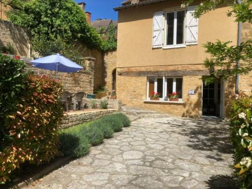 Apartment Historisches Gourdon by Interhome