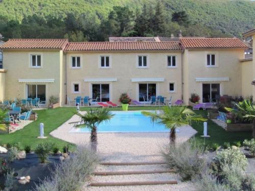 Holiday Home für 5 Personen und 1 Kind in Gagnieres by Interhome