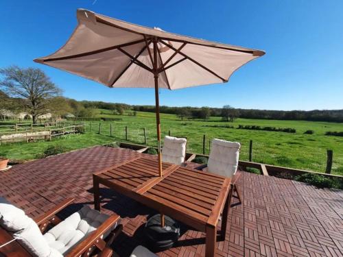 Holiday Home Landhaus mit eingezäuntem Garten by Interhome