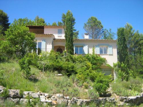 Holiday Home Charmantes Landhaus mit Garten by Interhome