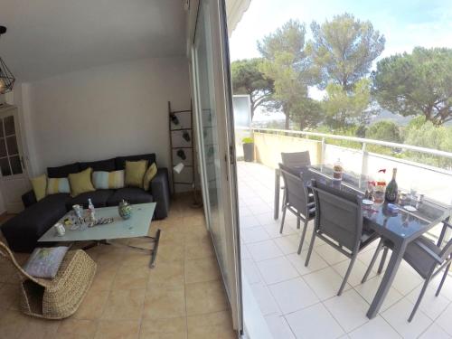 Apartment Domaine Sainte-Maxime Park - Voller Süden by Interhome