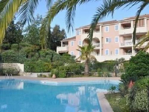 Apartment Aufenthalt im Golf von Saint-Tropez by Interhome