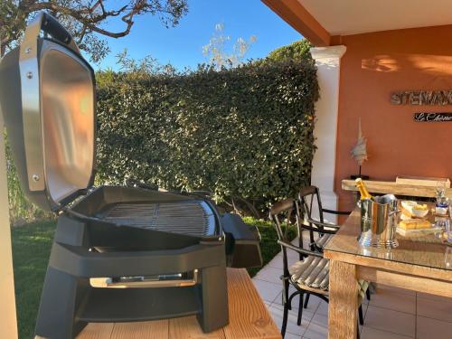 Apartment Domaine Sainte-Maxime Park -Grand T2 by Interhome