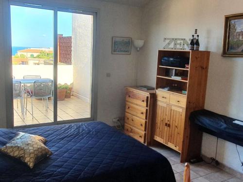 Apartment Kleines Studio mit tollem Blick auf das Meer by Interhome