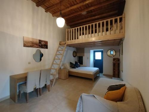 Holiday Home Großvaters Haus - ein 150 Jahre altes Steinhaus by Interhome