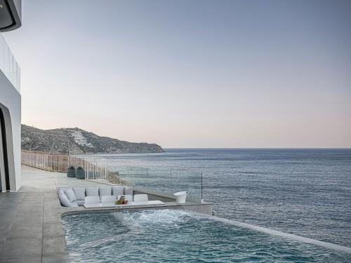 Holiday Home Meltemi Villa Kreta by Interhome