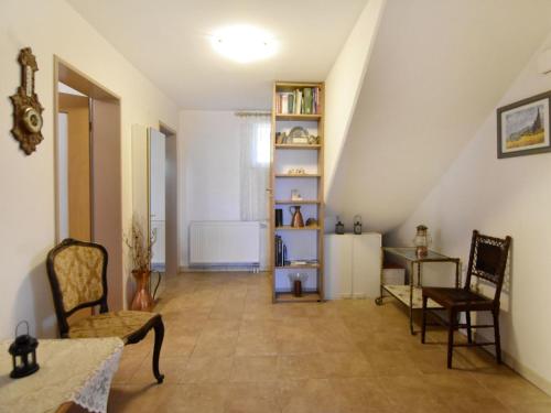 Apartment Geräumige Kellerwohnung in der Nähe von Umag by Interhome