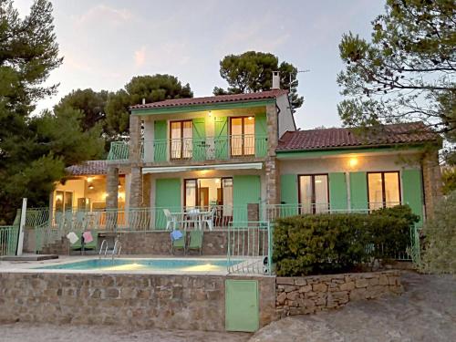 Holiday Home Villa und Pool mit Meerblick nur für Sie by Interhome