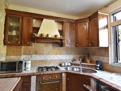 Apartment Tolles Appartement in Umag mit Grill- Terrasse und Garten by Interhome