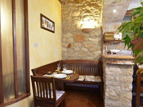 Apartment Tolles Appartement in Umag mit Grill- Terrasse und Garten by Interhome